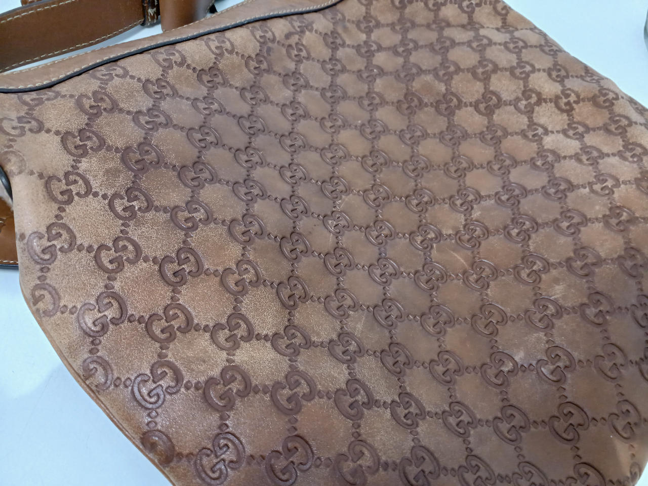 全体的にキズ、スレがあります