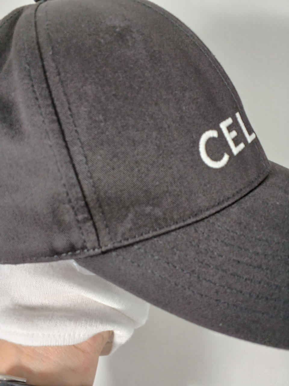 いちことなります　【新品同様】CELINE ベースボールキャップ 人気【CELINE】セリーヌ ロゴ ベースボールキャップ (CELINE