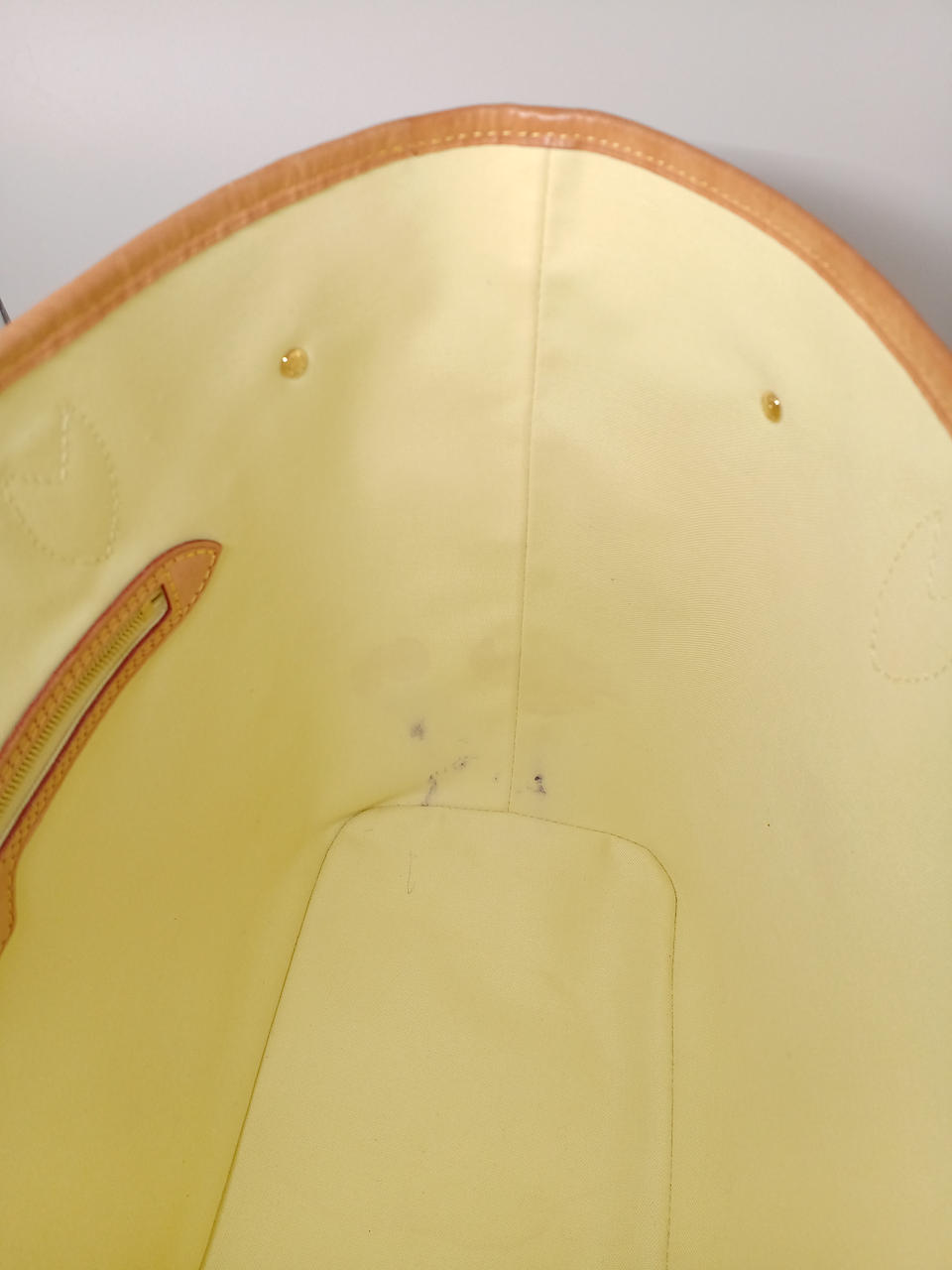 内側汚れ多いです