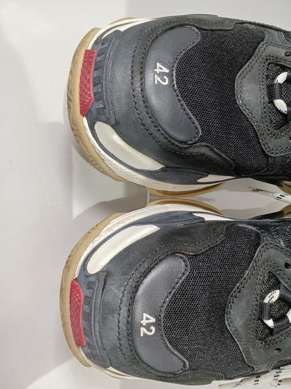 つま先剥がれあります。