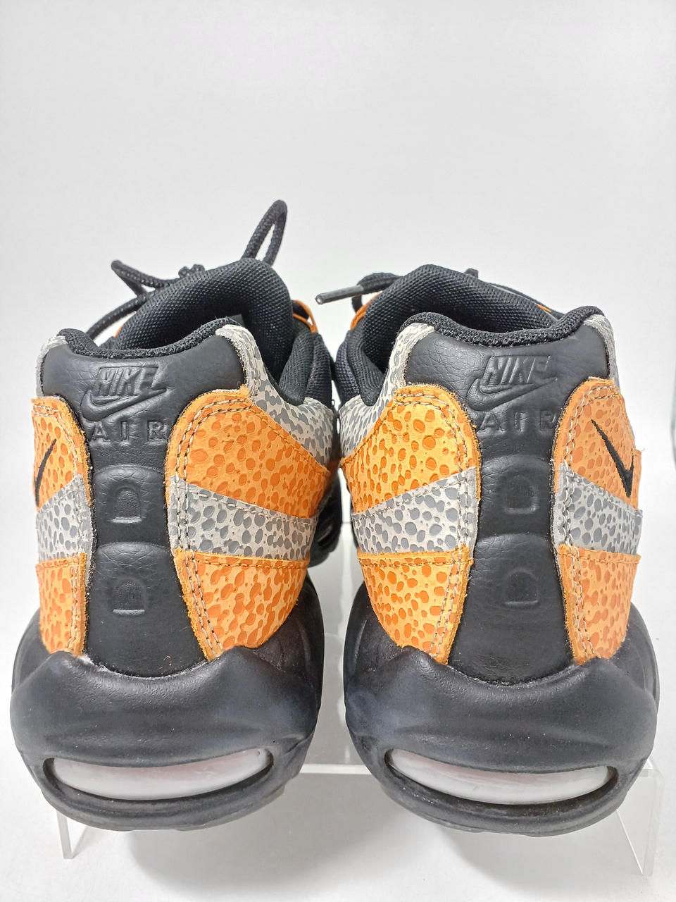 エアー部分白くなってます。