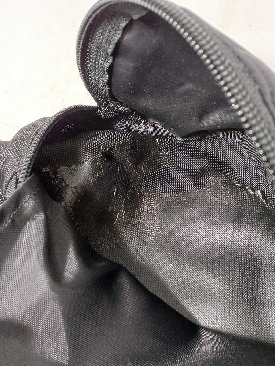 内側剥がれあります。