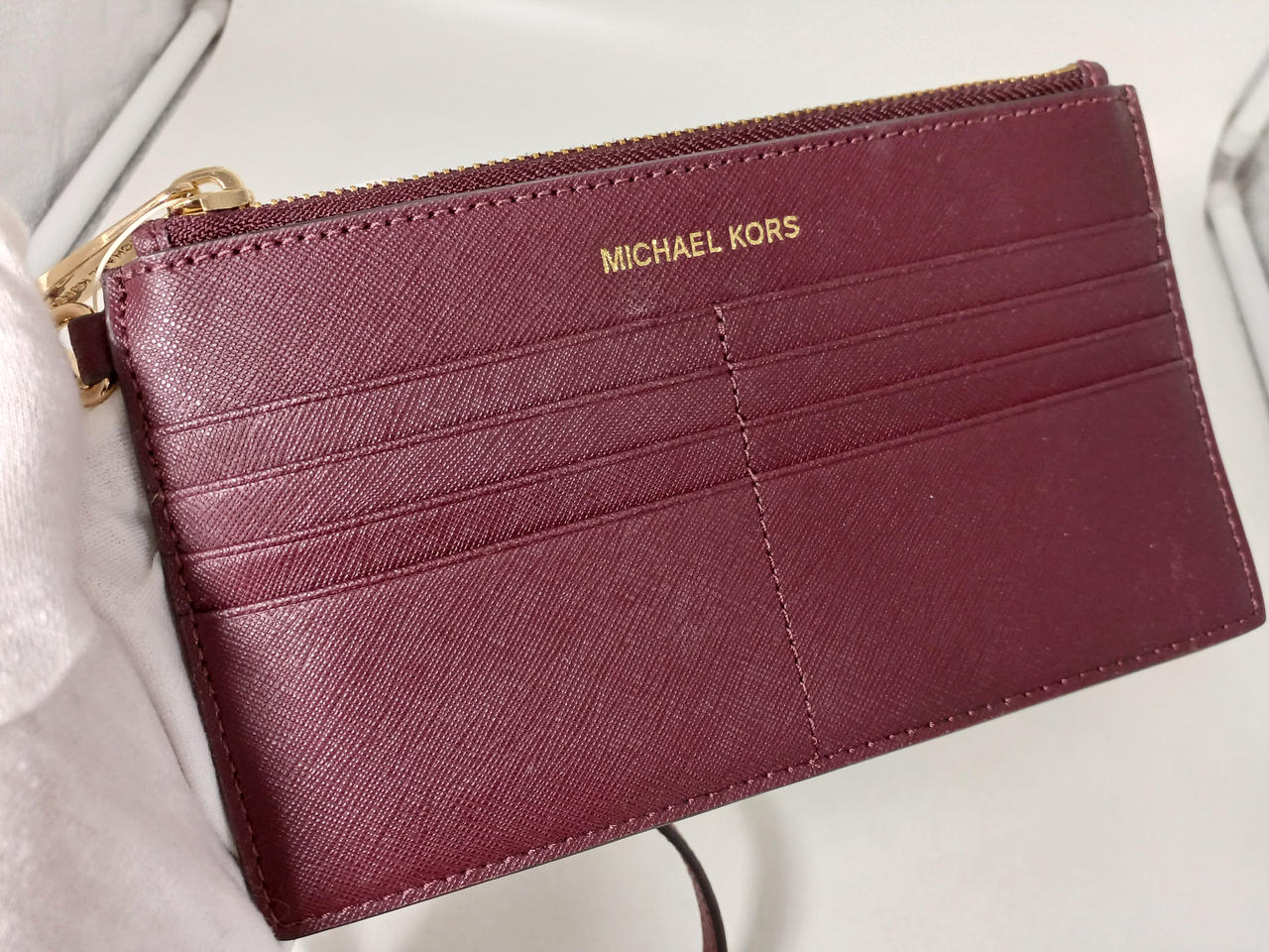 未使用ですが、保管汚れがあります。