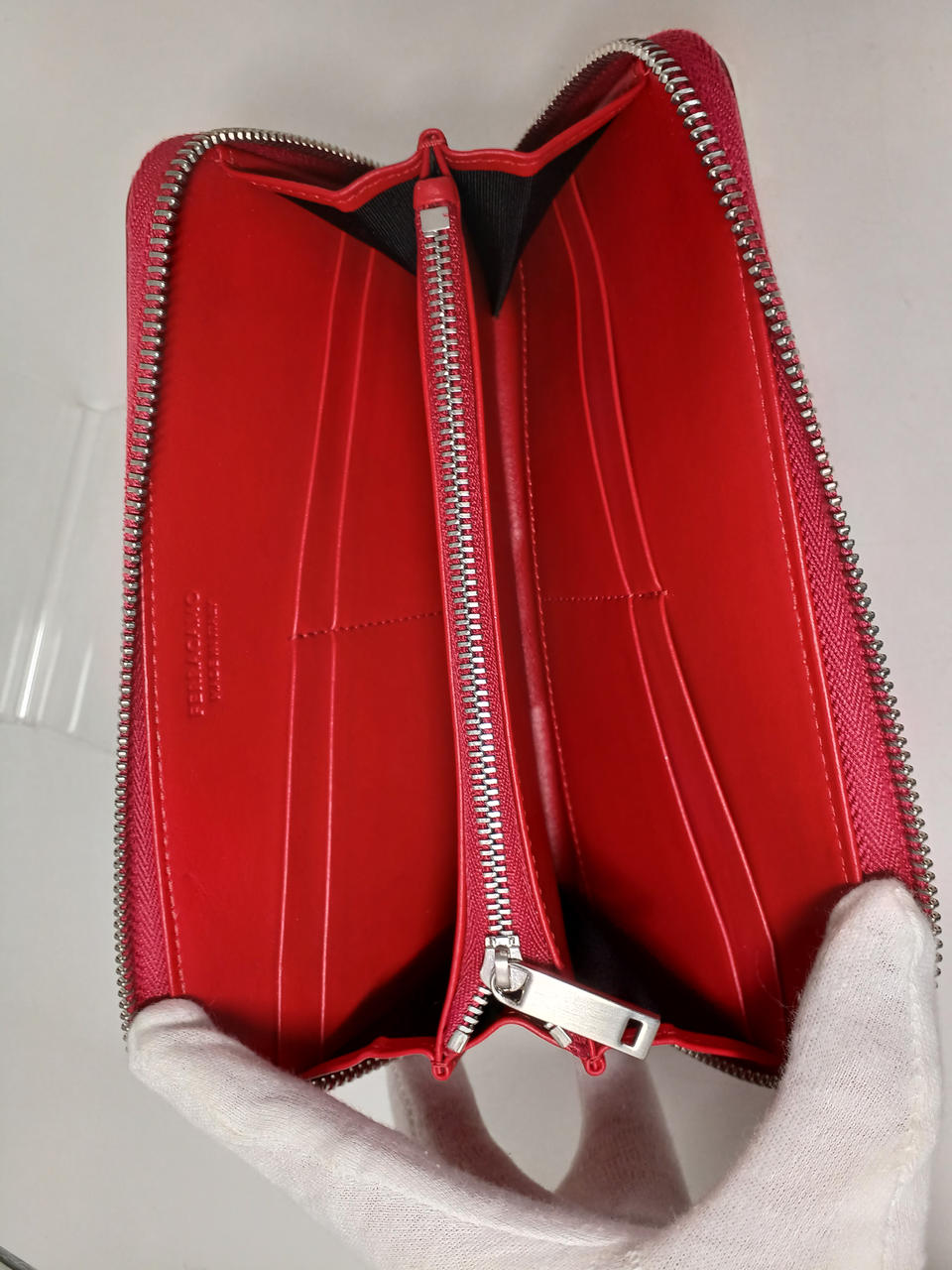 Salvatore Ferragamo 長財布 ラウンドジップ SALVATORE FERRAGAMO|ラウンドファスナー ウォレット|HARDOFFオフ