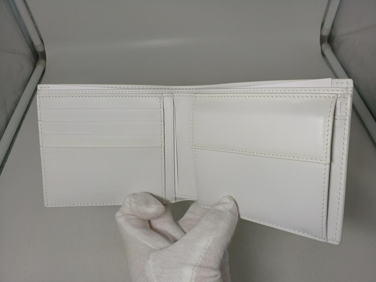 未使用品、黄ばみあり