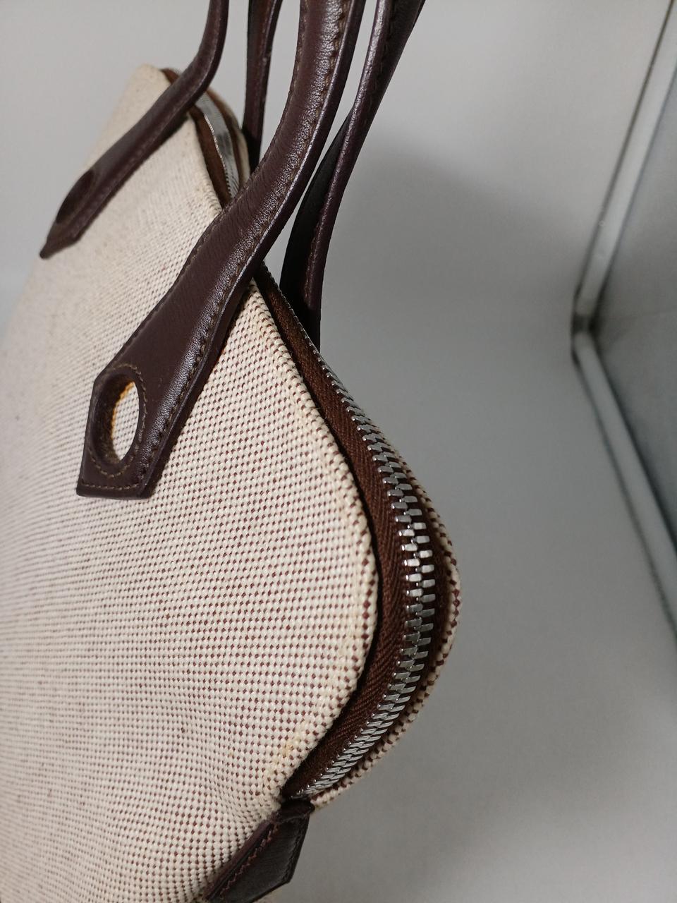 うっすらヤケあり