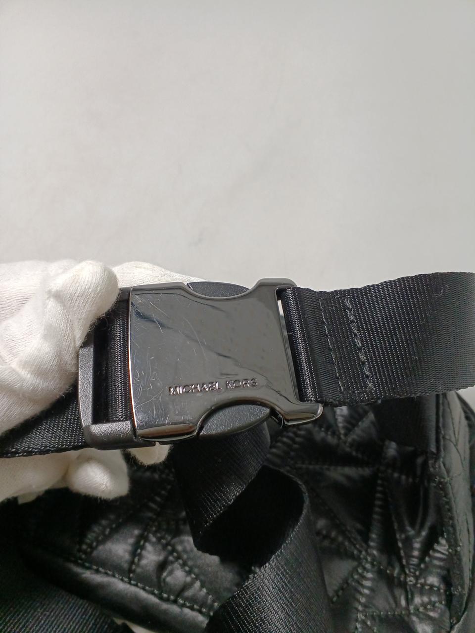 未使用ですが、バックルにスレはあります