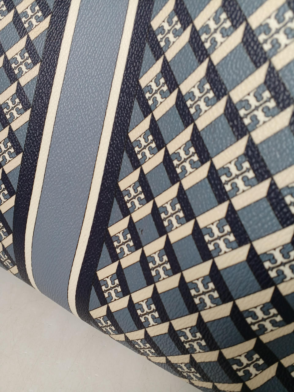 使用感少なめです