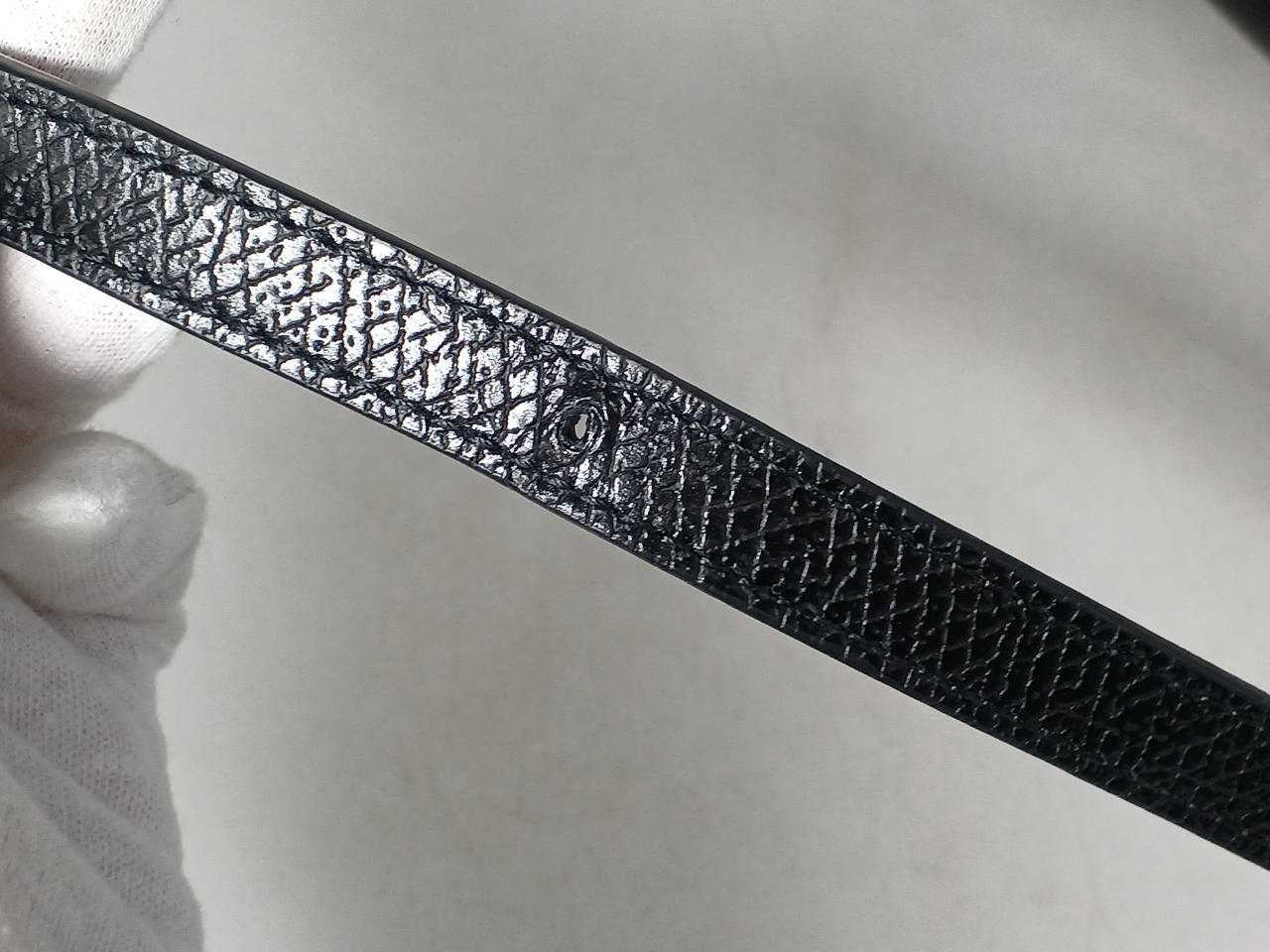 20cm手前にベルト穴増やしてます