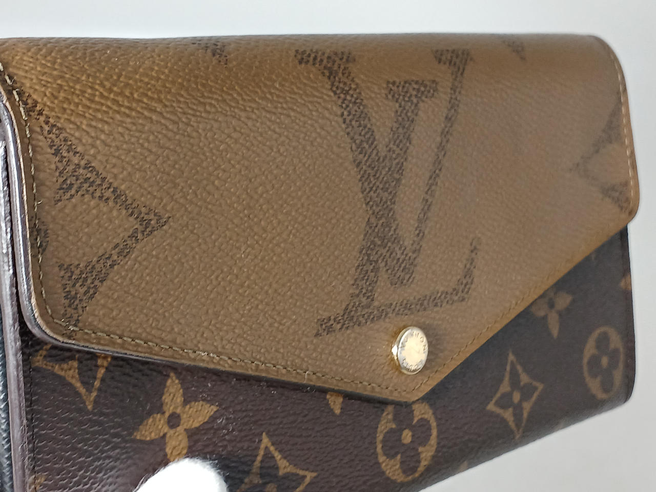 うっすら汚れが見受けられます