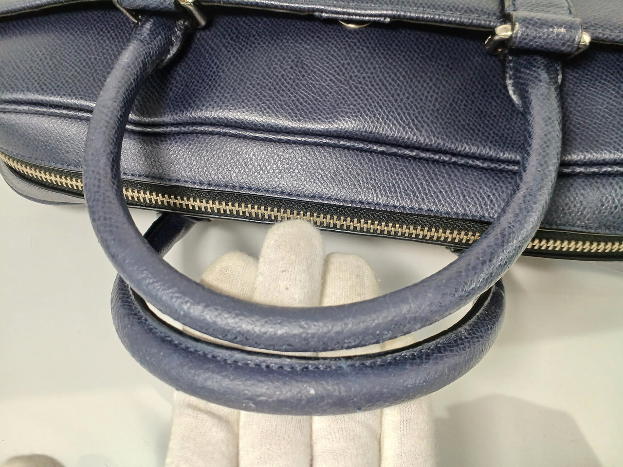 使用感、劣化のためベタつきあります。
