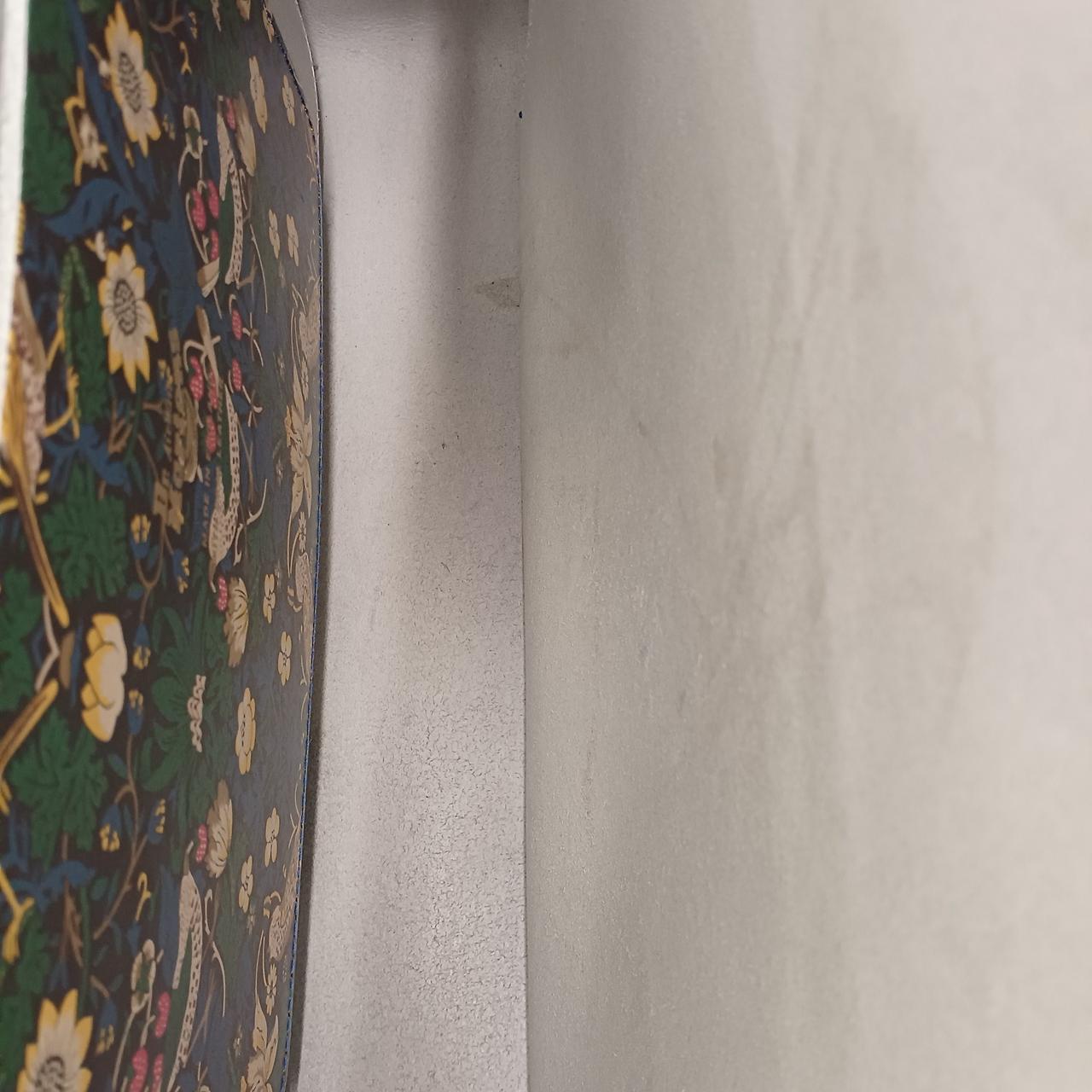 内側底部分、シミあり