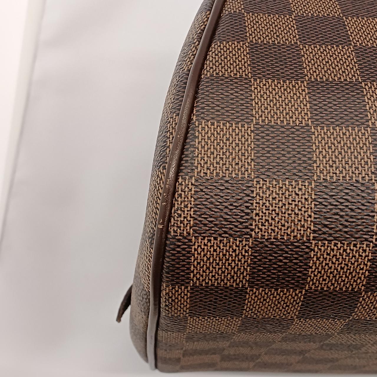 正面左角　スレ有り