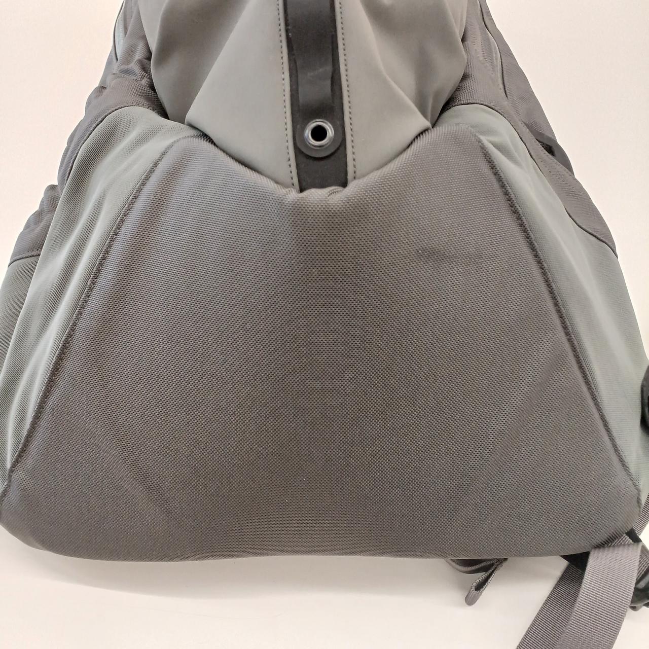 底面、写真右下汚れあり