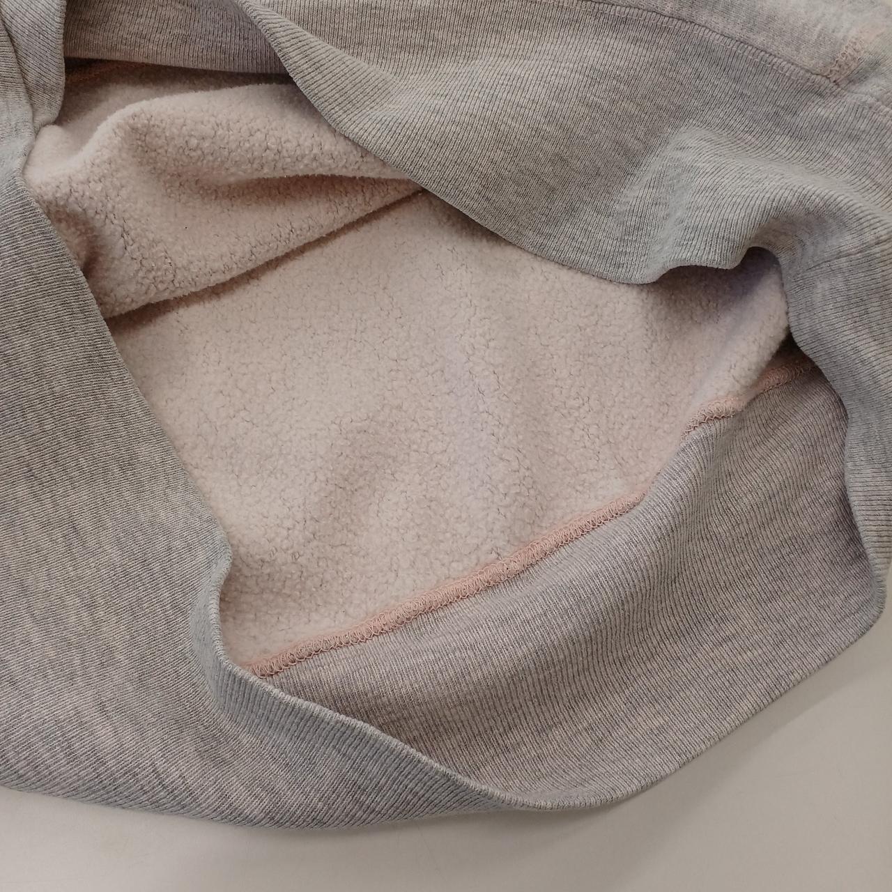 裏地やステッチピンクです