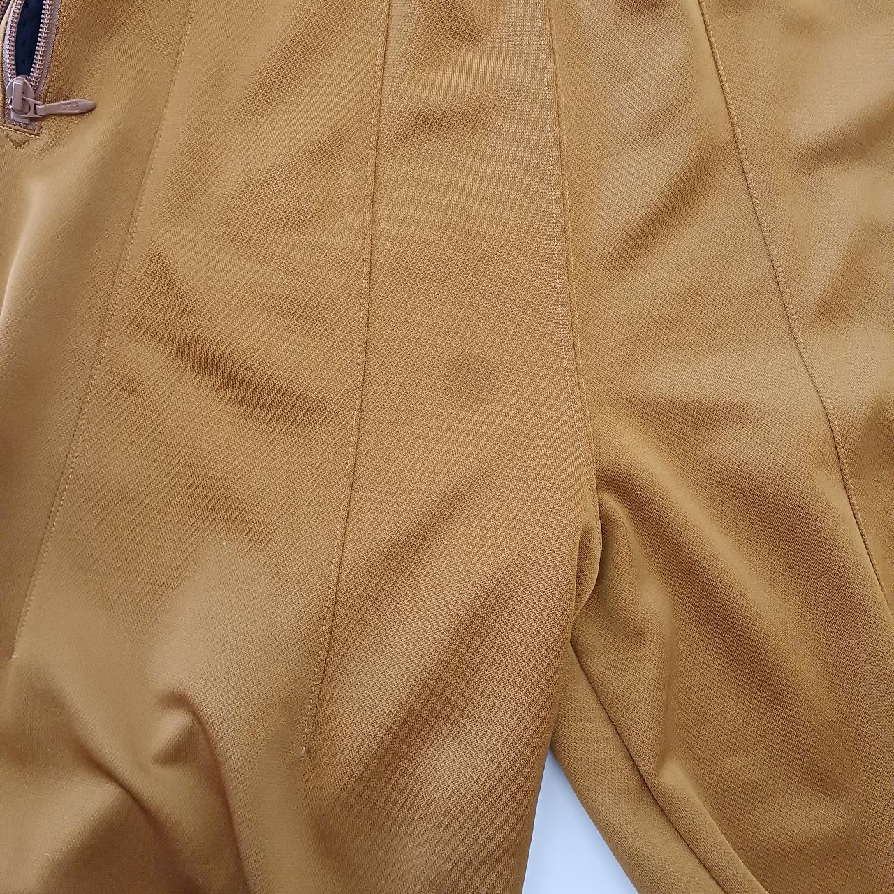 前面・裏面シミあり