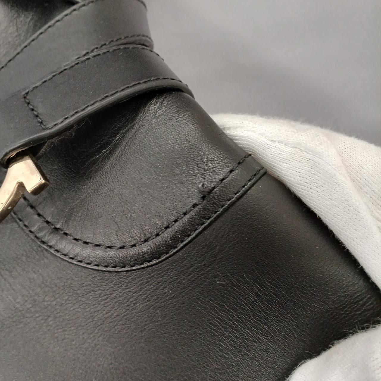 左足一部糸のほつれあり