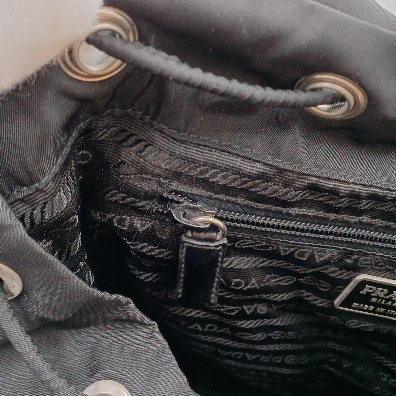 チャック左上汚れ有り