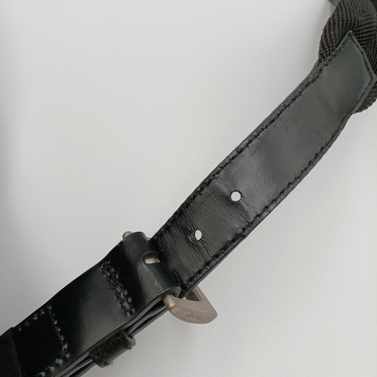 正面右ショルダー革部分ひび割れ有り