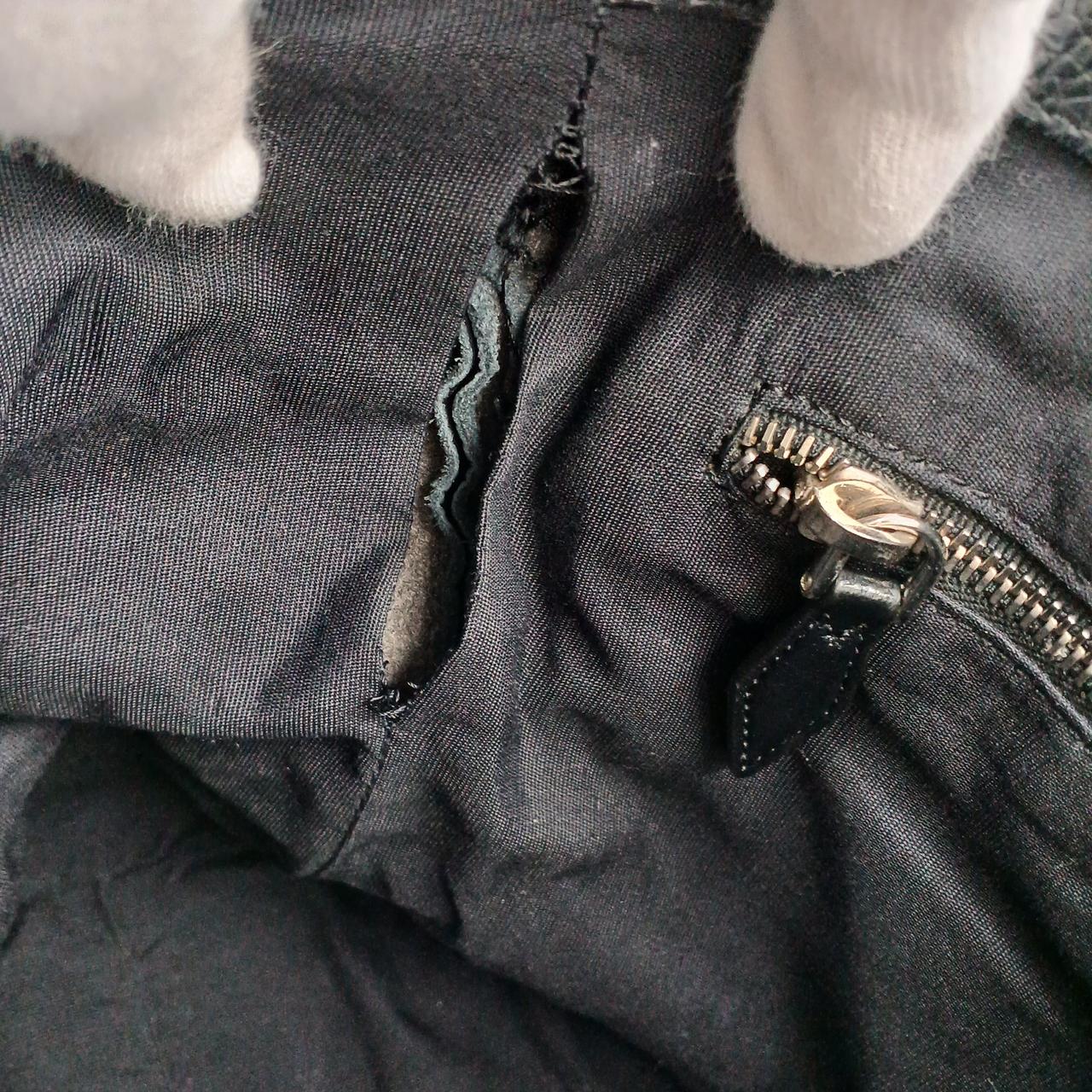 内側布破れ有り