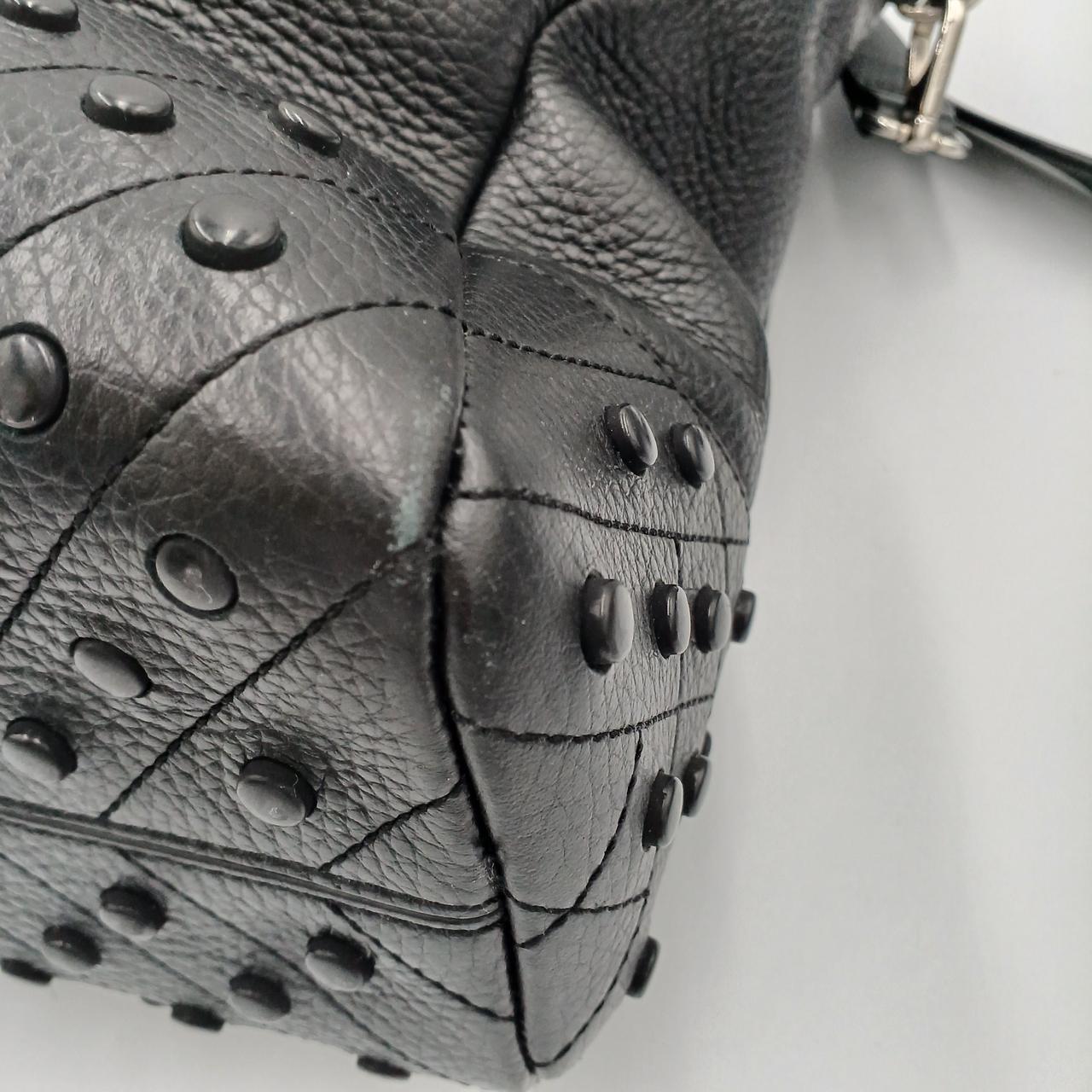 底面後ろ側右スレ有り