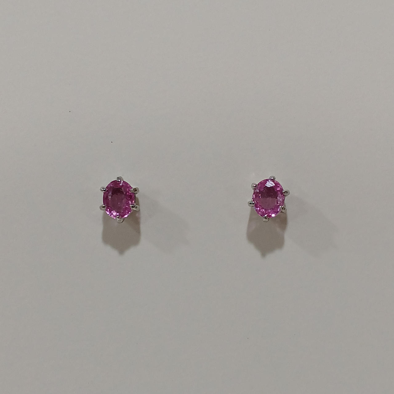 本日大幅お値下げ❣️ 存在感あり！18k WG ダイヤモンドピアス ピアス 18k【mollica-grand -モリカ・グラン-】K18 18金 ポスト