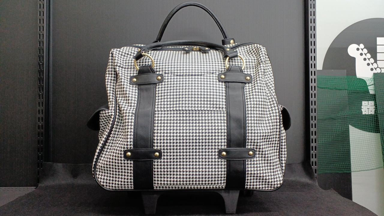 美品☆代官山クロシェット 千鳥格子柄 キャリーバッグ ボストンキャリー 新品未使用 代官山クロシェット 千鳥格子柄ボストンキャリー