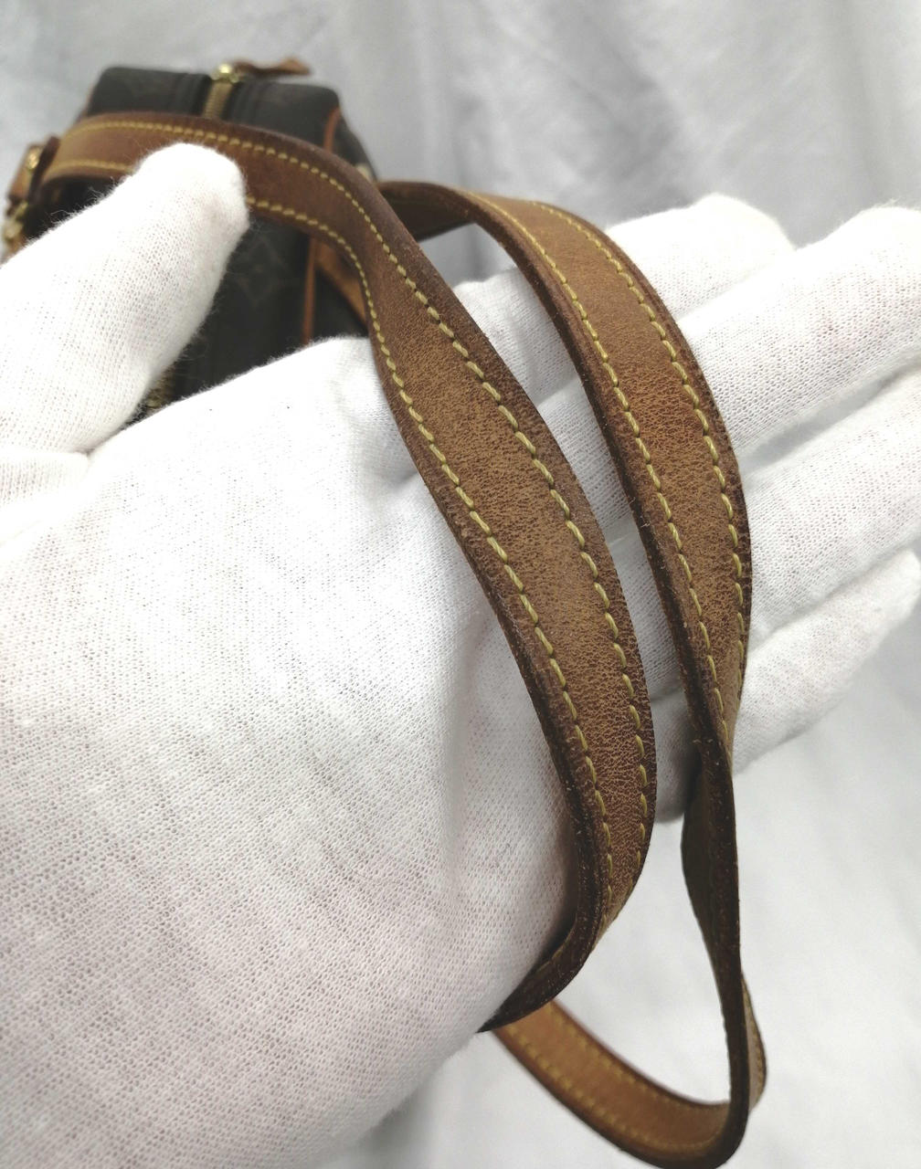 持ち手少々黒い変色が見受けられます