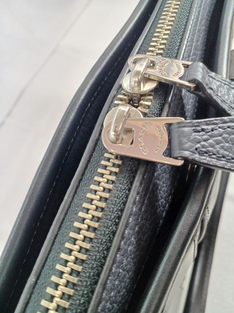 スライサートップ部分に小さな傷あり