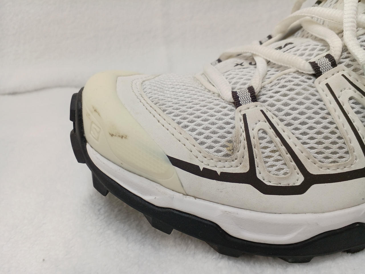 左足左側面　スレ傷