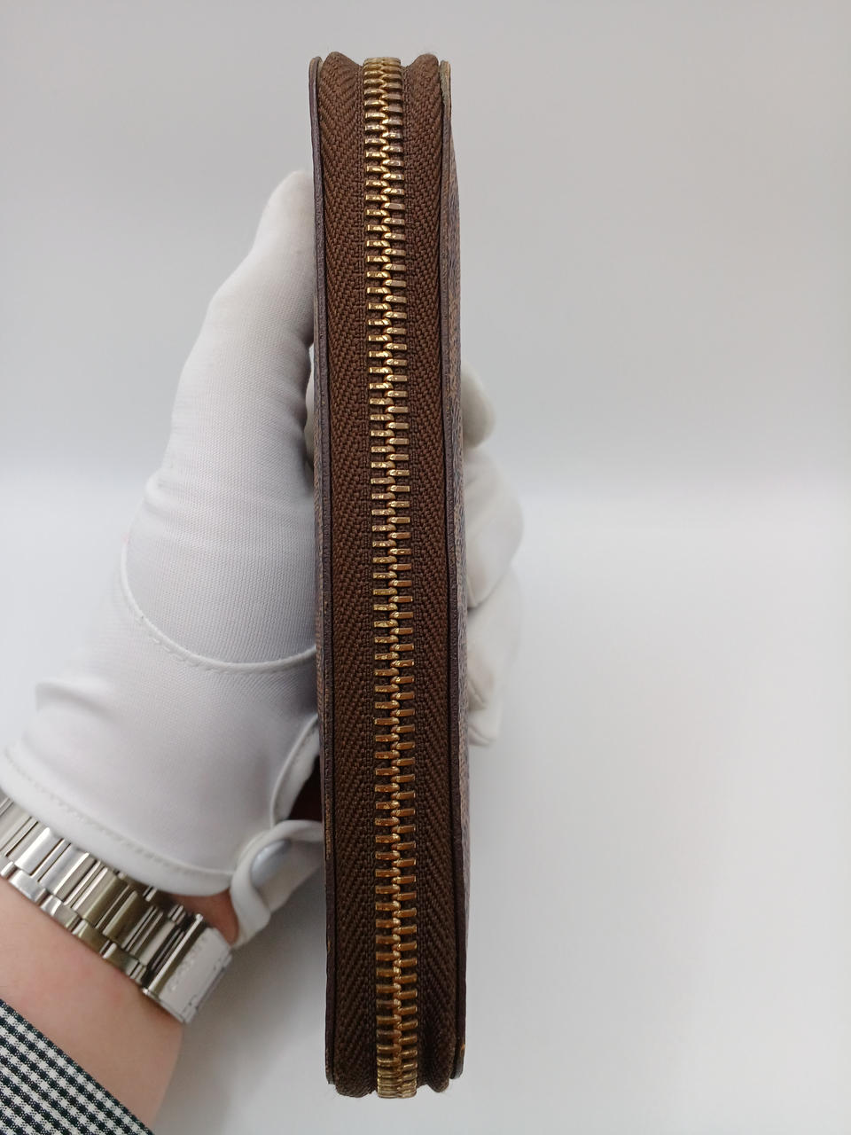 ファスナー劣化錆びあり