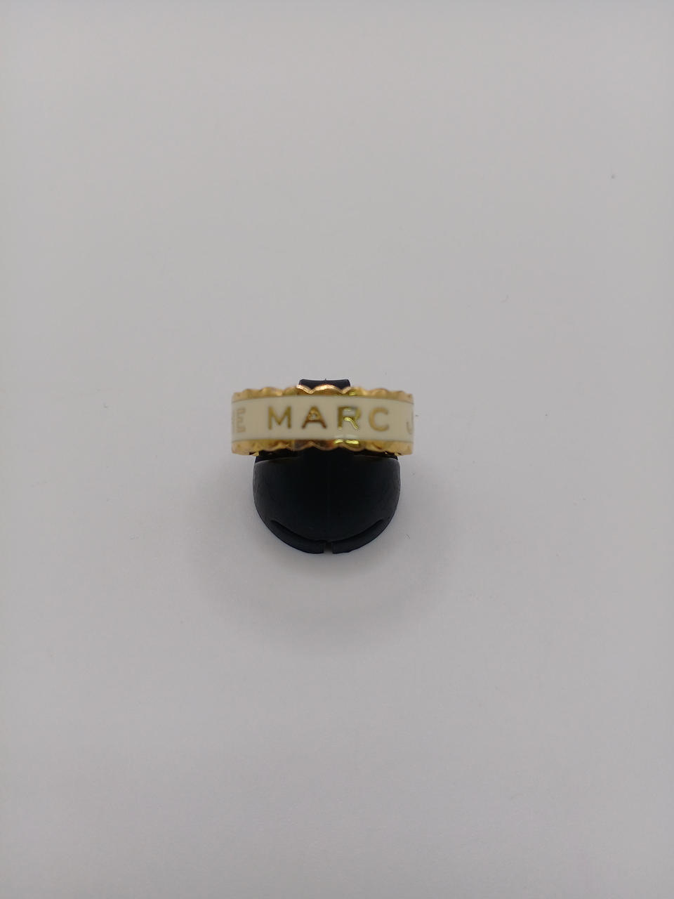 Marc Jacobs ザ スカロップ メダリオン リング MARC JACOBS（マークジェイコブス）の「THE MEDALLION RING