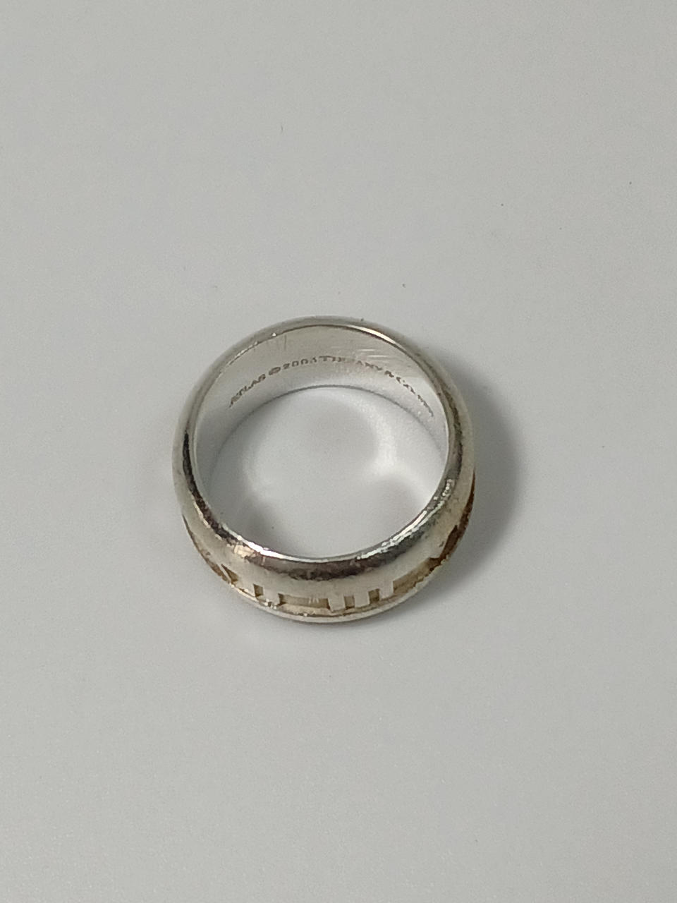 全体的に傷あり