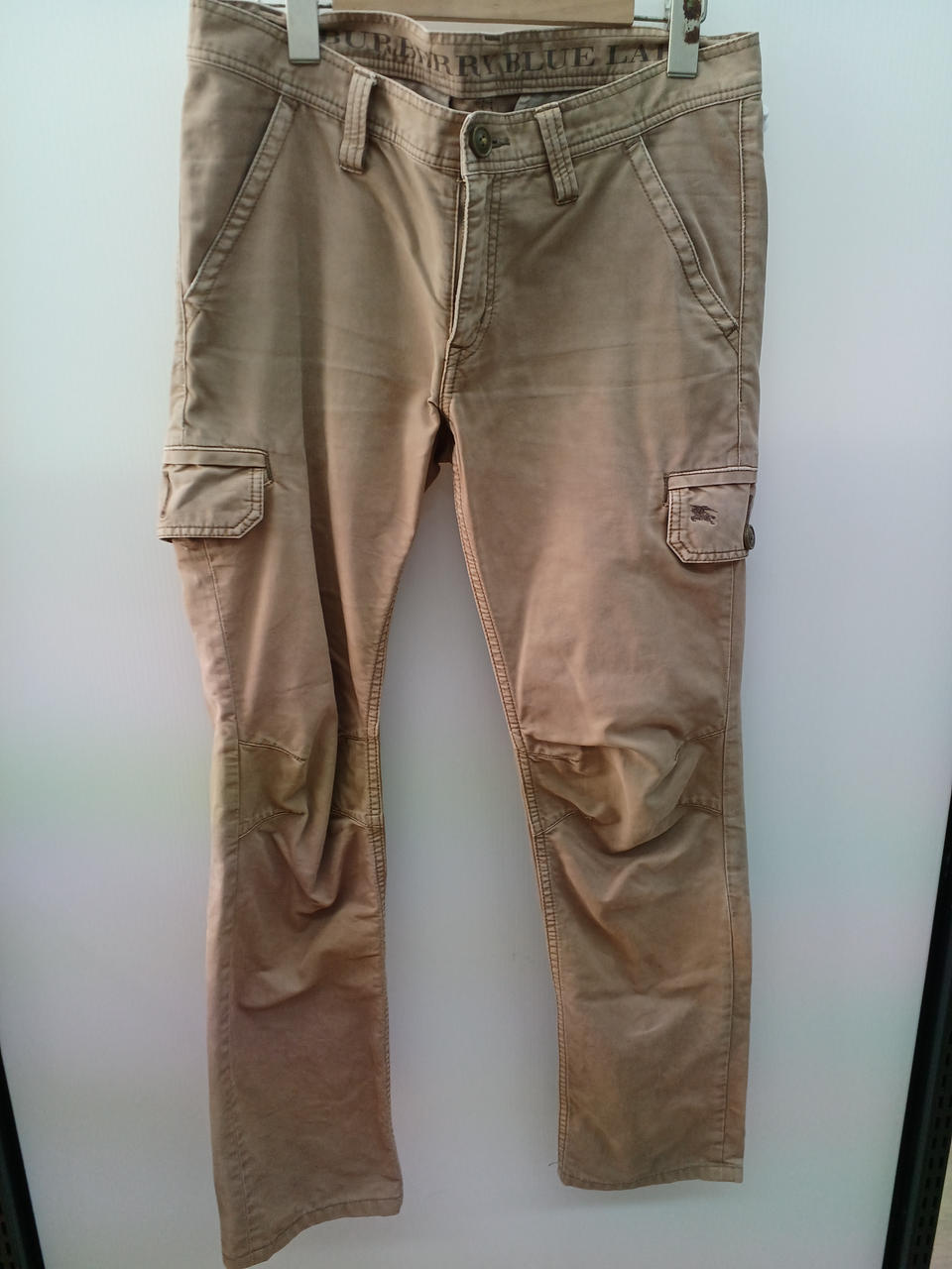 全体的に色褪せあり