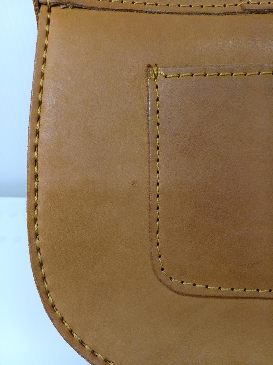 シミ汚れ傷あり