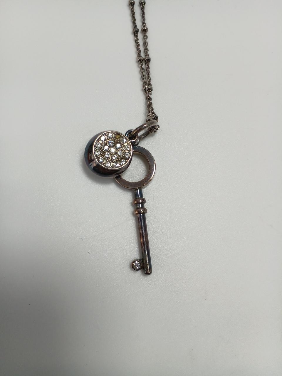 一粒外れています。