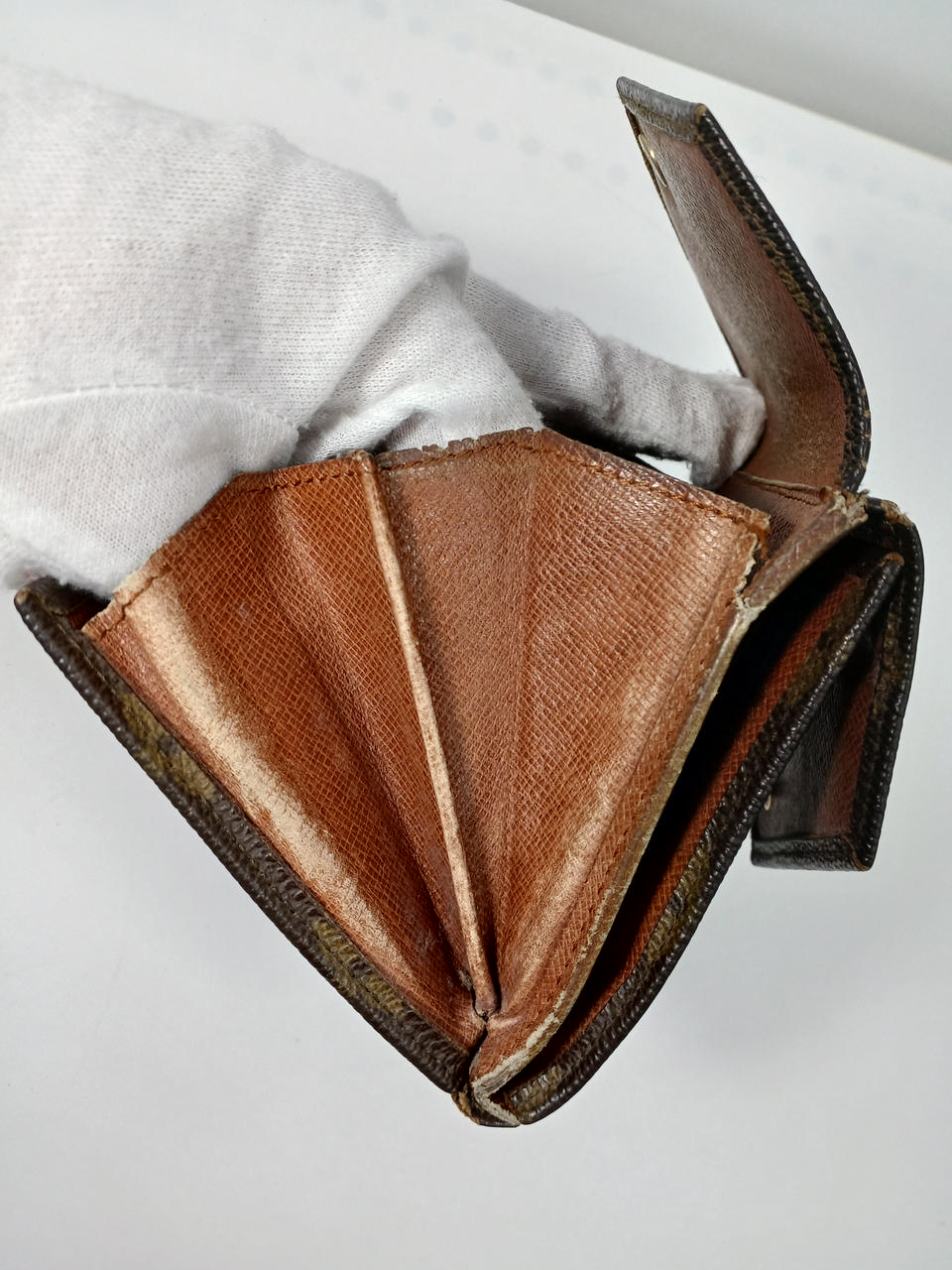 LOUIS VUITTON|モノグラムポルトモネ・ビエ・カルトクレディ|【ハード