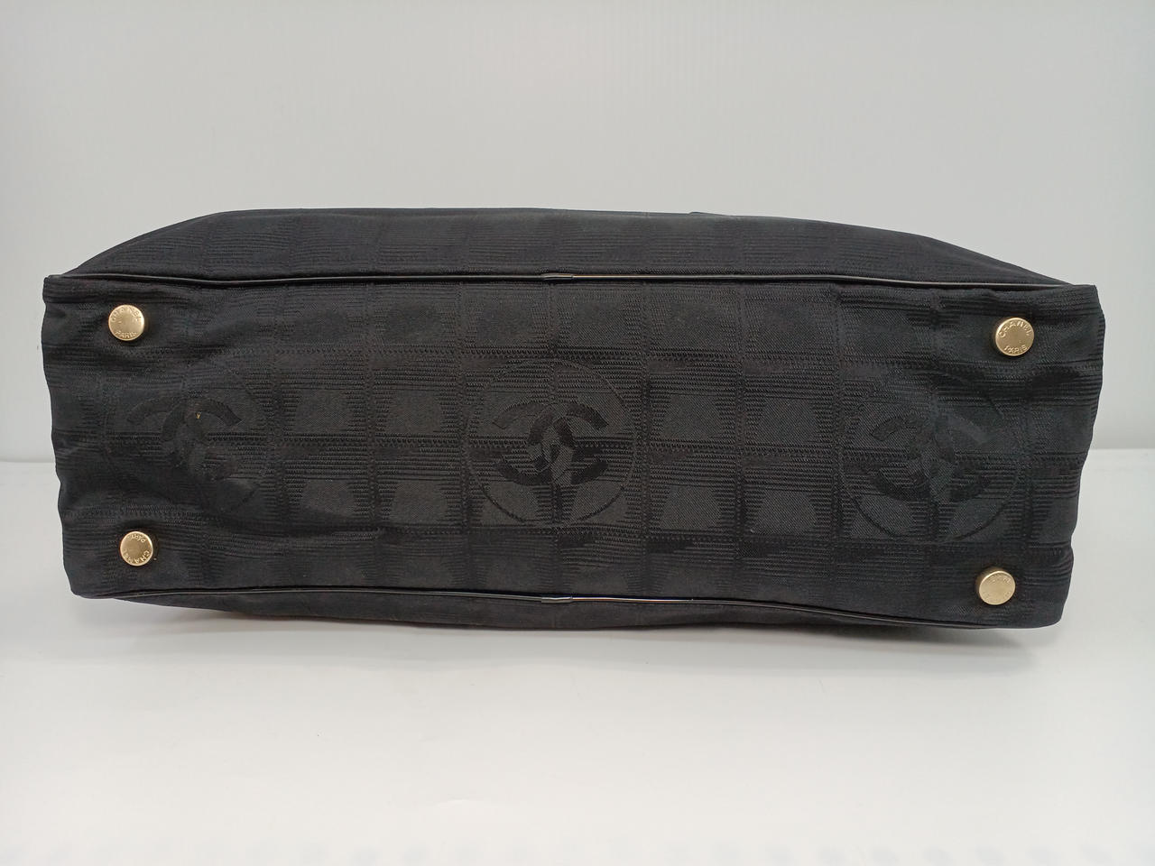 美品 CHANEL シャネル ニュートラベルライン ミニボストン 6番台 黒 CHANEL シャネル ニュートラベルライン ミニボストンバッグ ナイロン