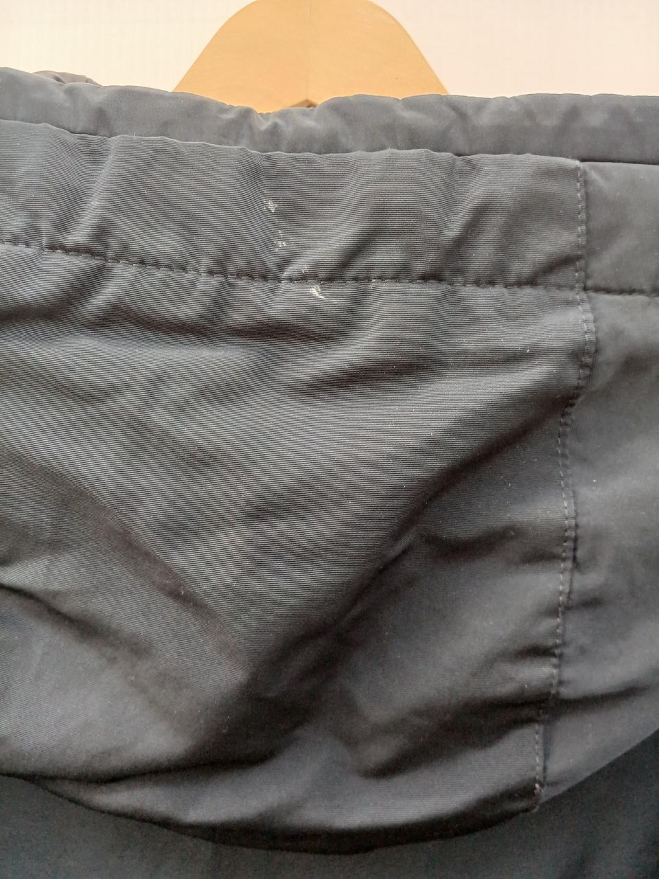 フード汚れあり