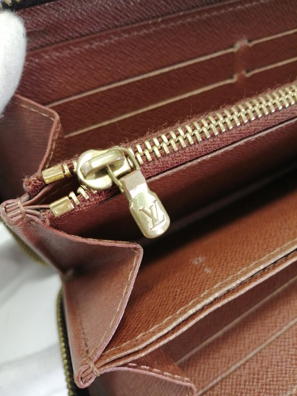 ルイヴィトン(LOUIS VUITTON)|モノグラム ジッピーウォレット