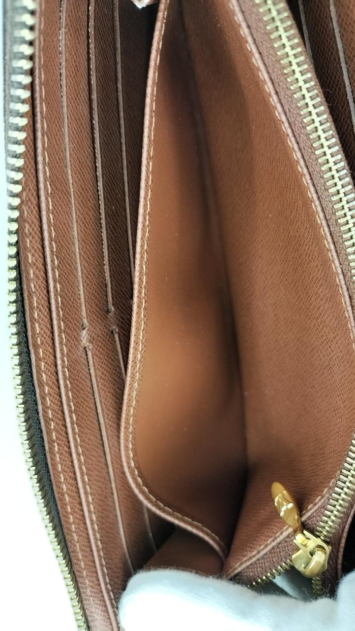 ファスナーポケット側オープンポケット内部