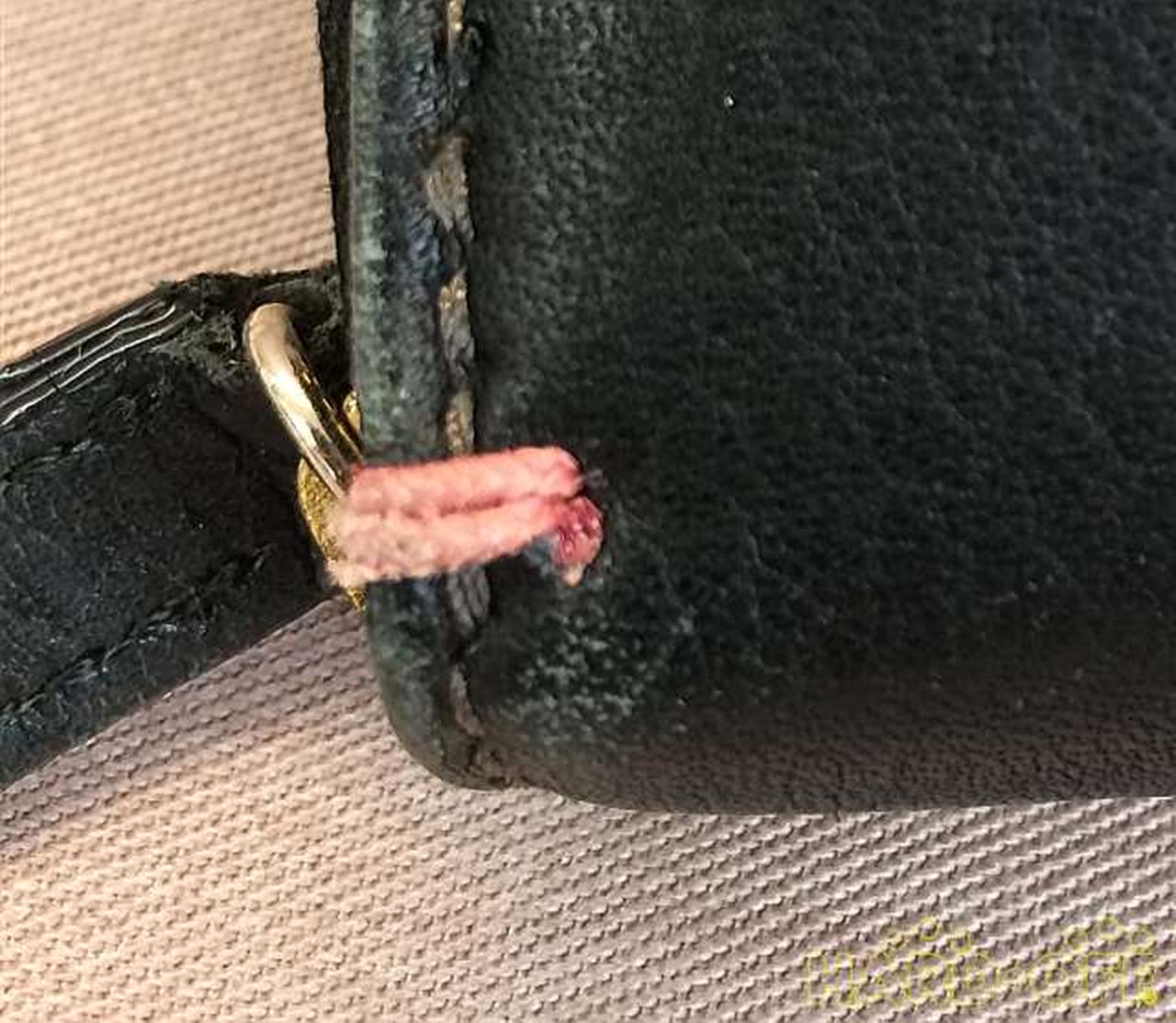 色褪せがあります。