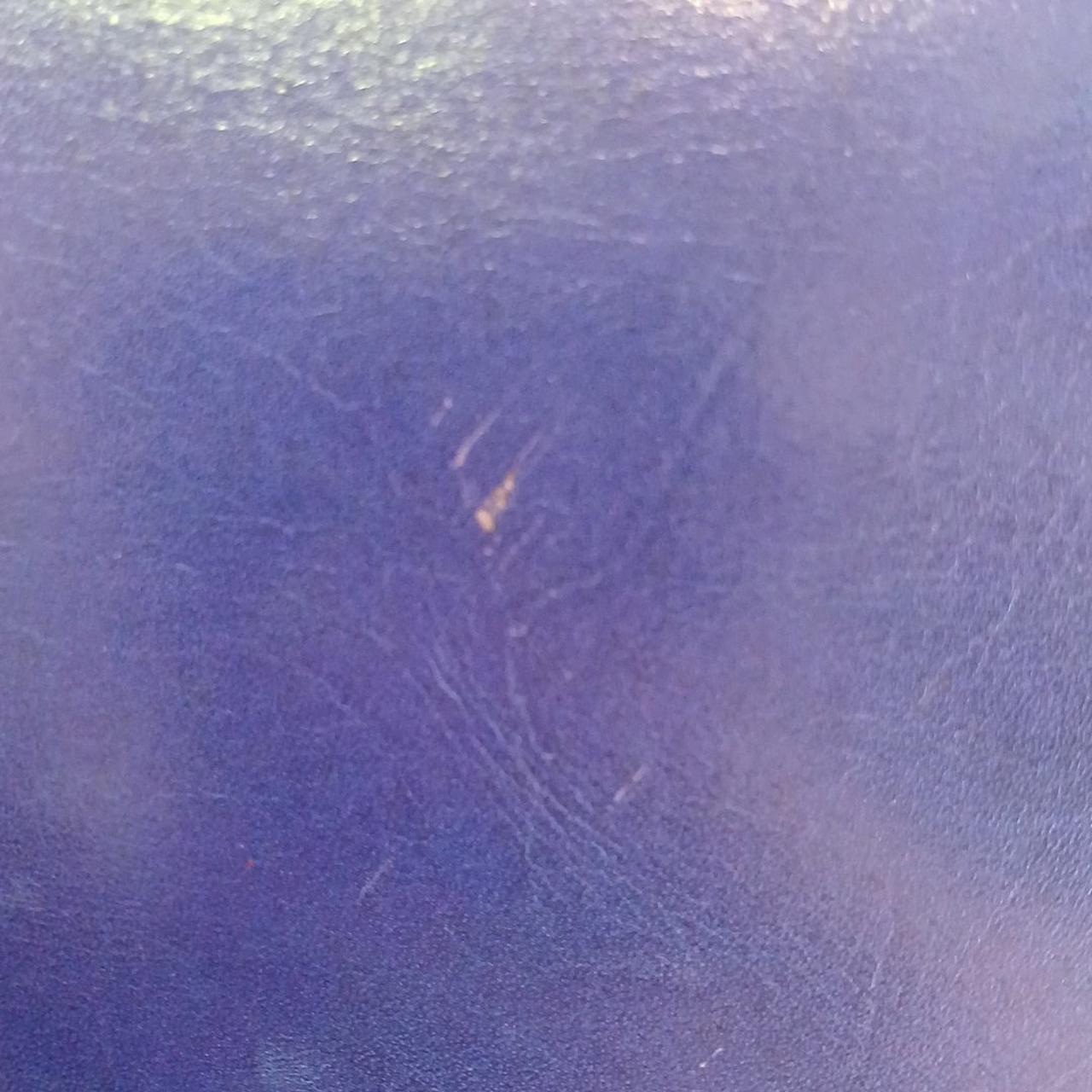 裏面キズ、スレあり