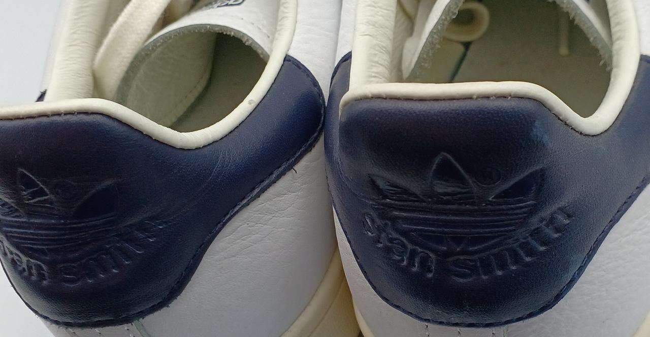 履きシワ
色褪せあり