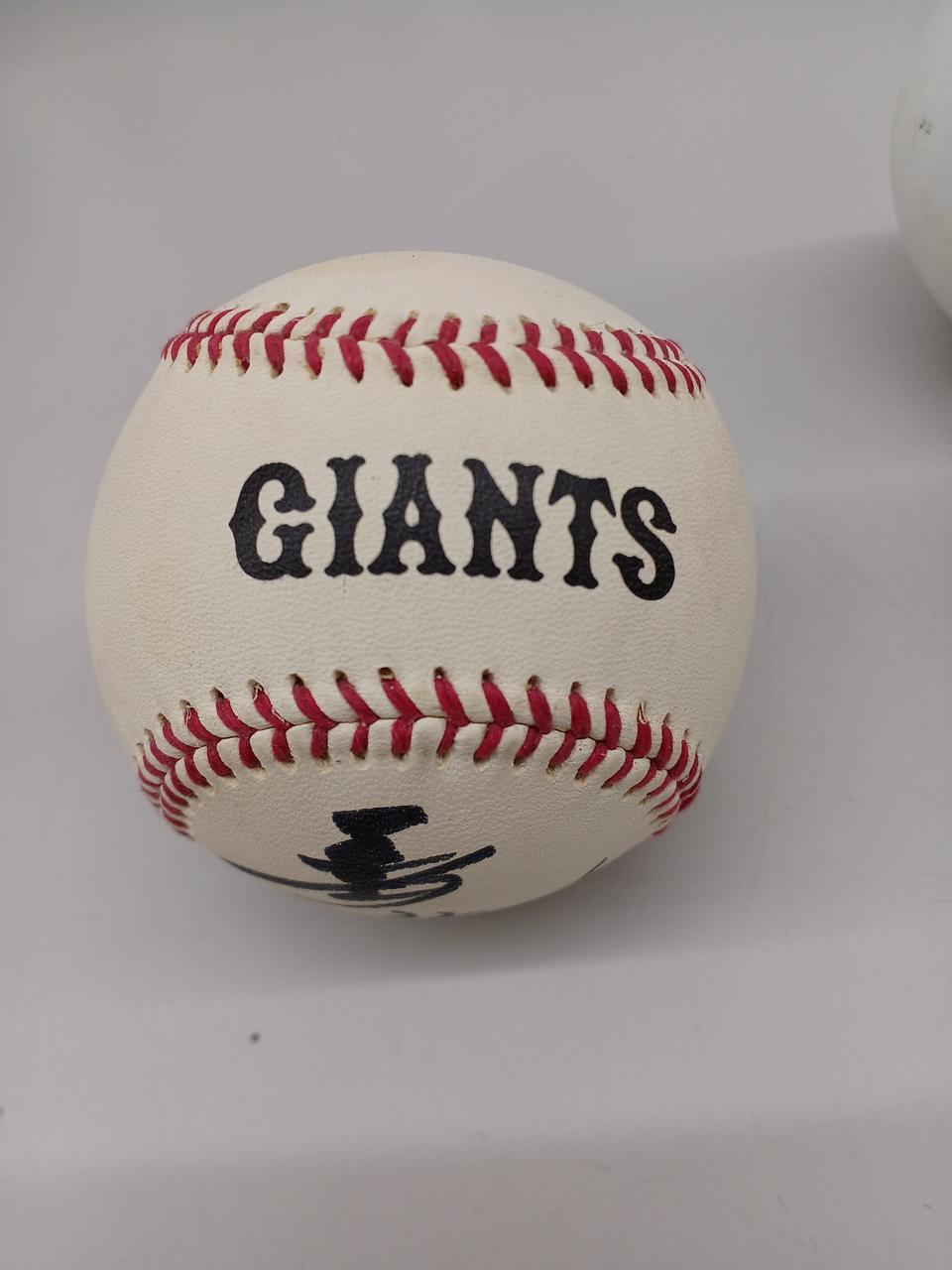 32番のボールは柔らかい仕様です。