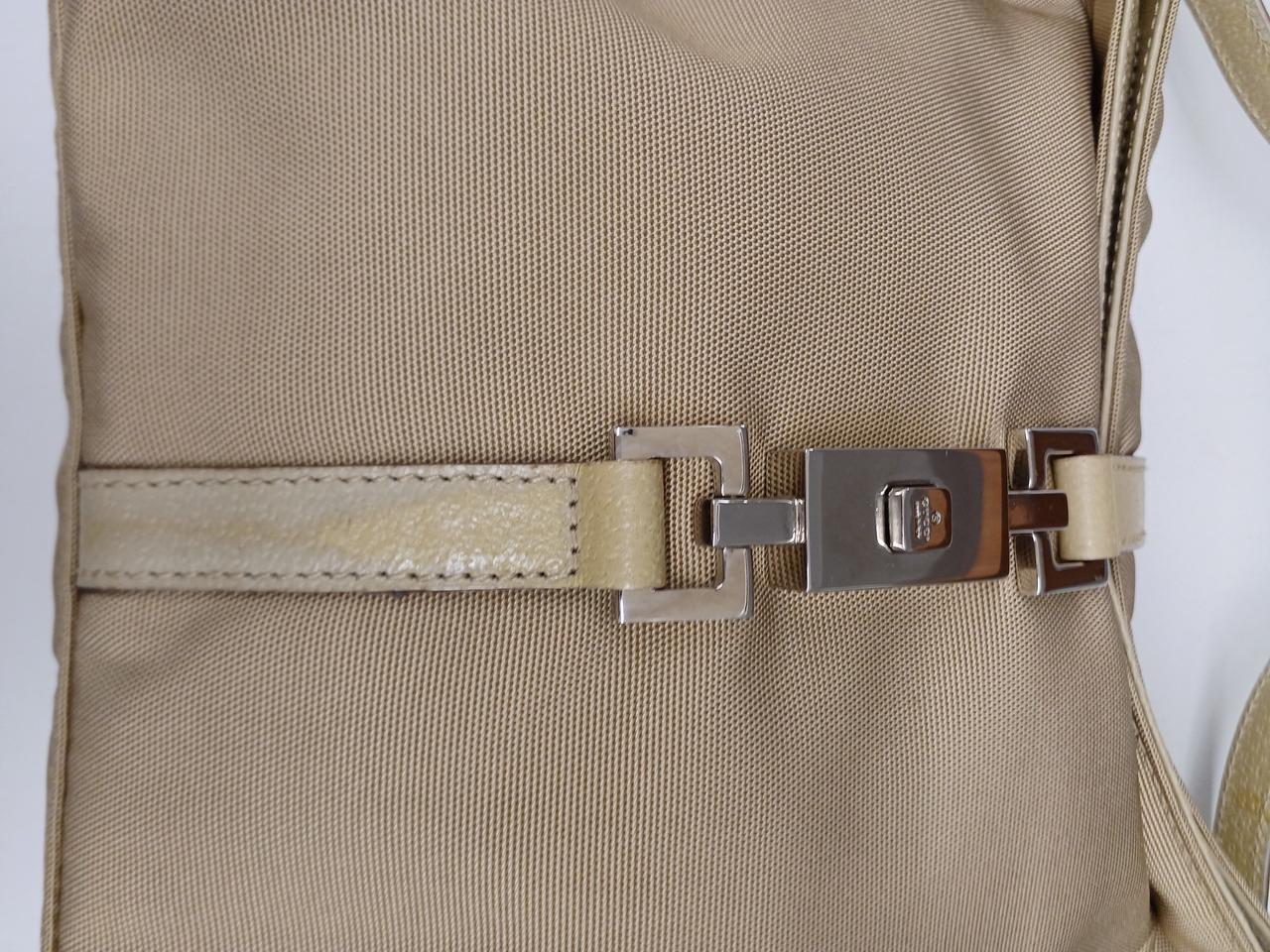 革部分変色あり