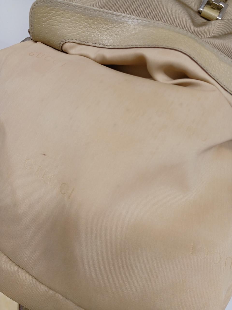 内装、色移りや染みなど