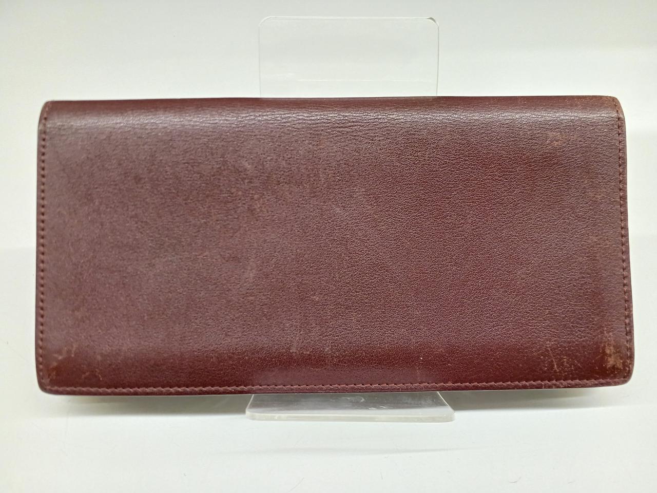 全体に細かいキズがあります。