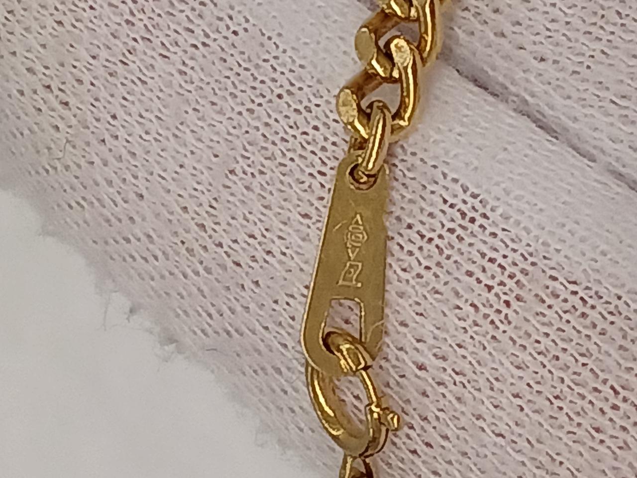 750刻印あり。