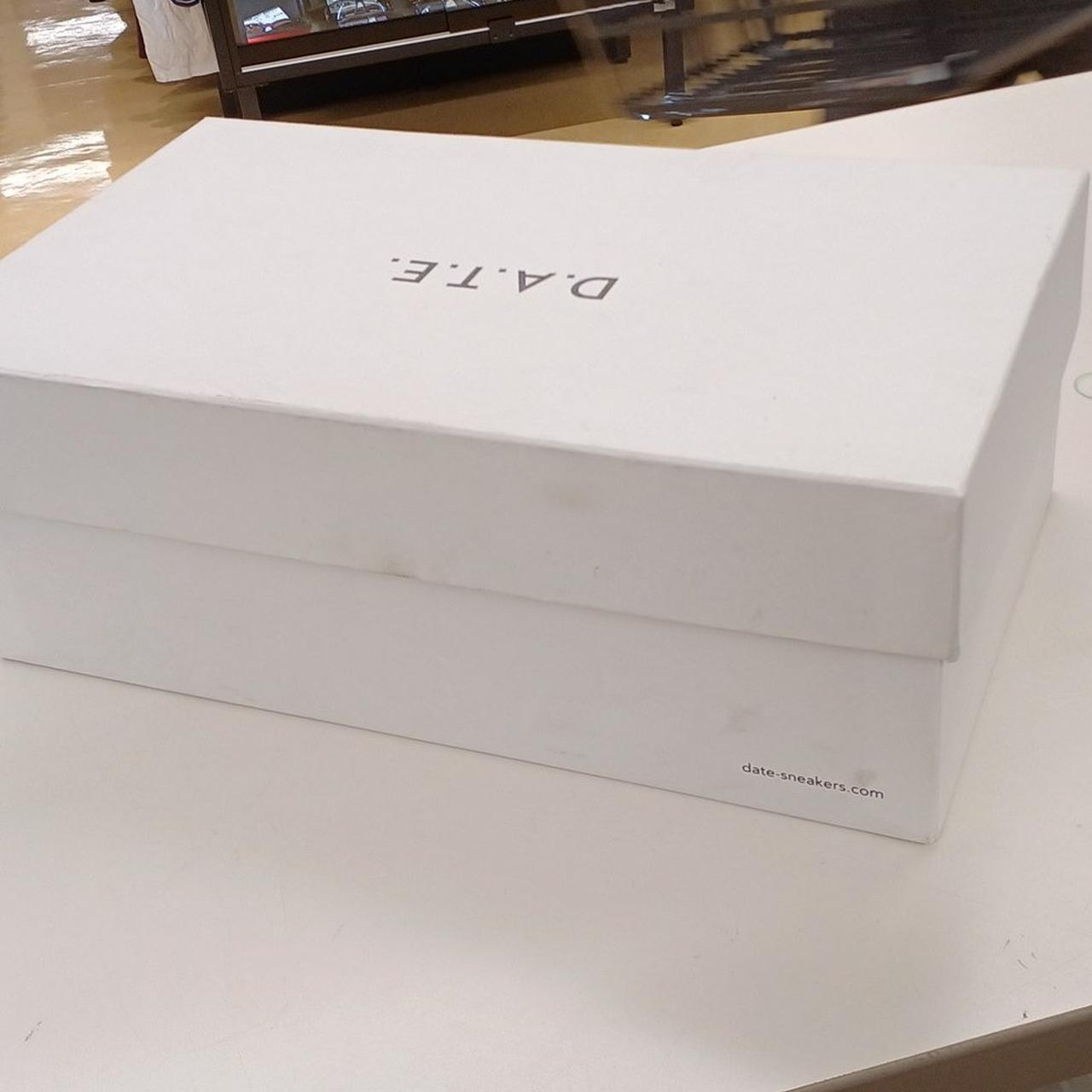 箱に汚れあります